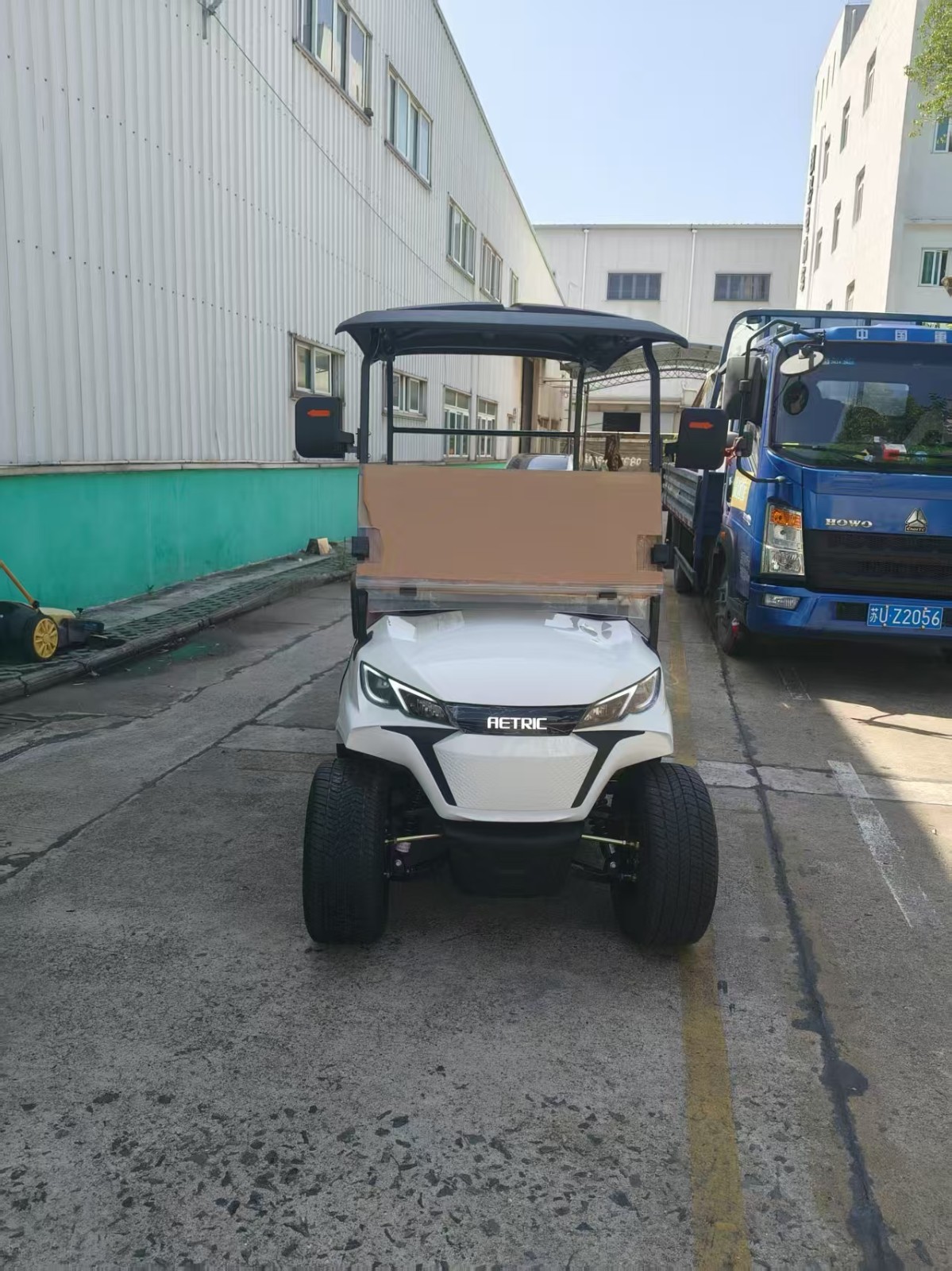 蘇超賽事?lián)烨螂妱?dòng)車小型貨斗車保潔維修電動(dòng)車